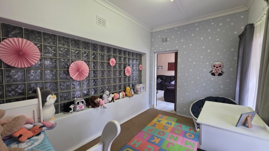 To Let 3 Bedroom Property for Rent in Wilkeville North West